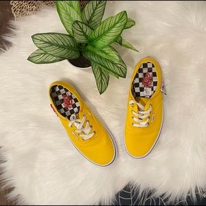 🌸VANS AUTHENTIC🌸